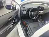 Photo 16 - Toyota Corolla