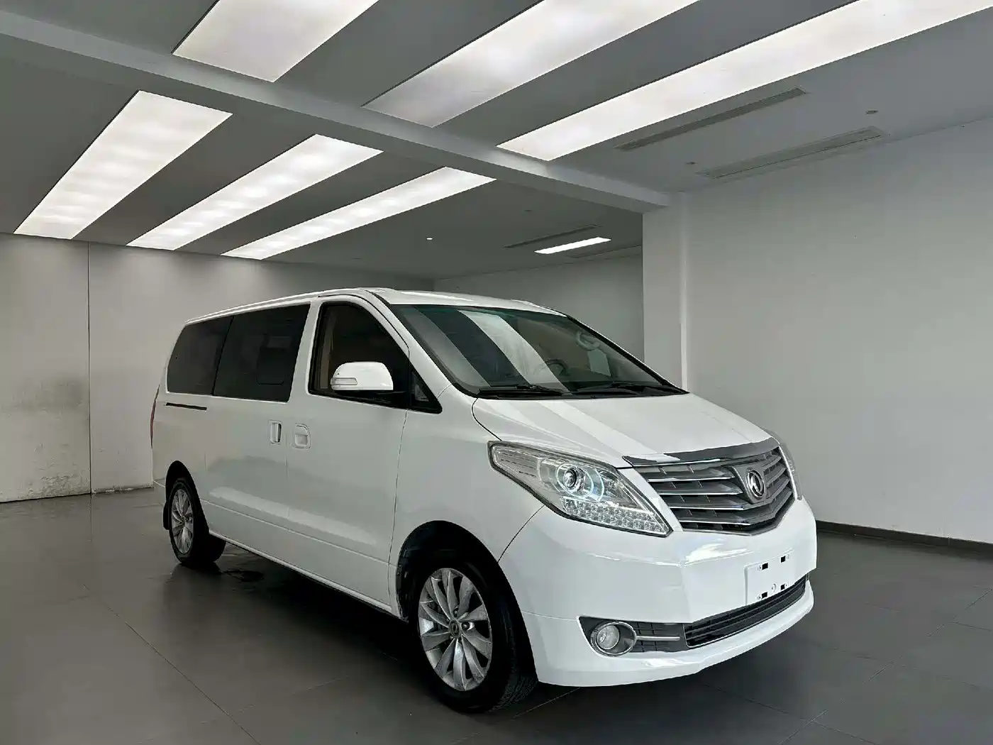 Dongfeng Fengxing Fengxing CM7 2018 2018 Facelift 2.0T Automatic Premium Type