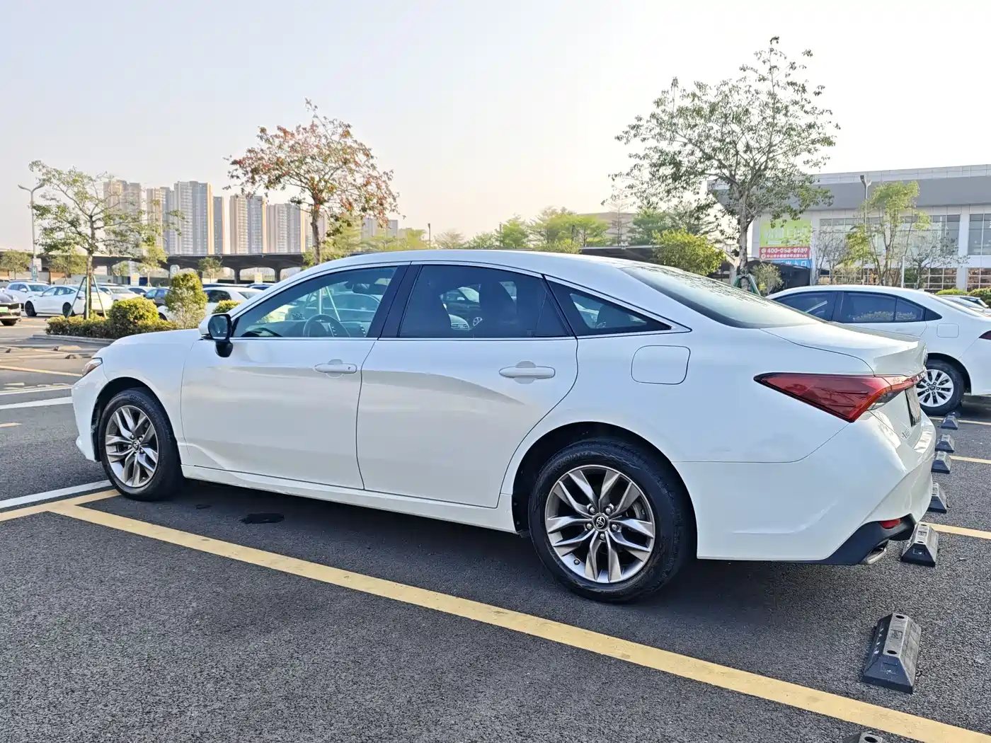 Toyota Avalon 2019 2.0L Progressive Edition (China VI) фото 23