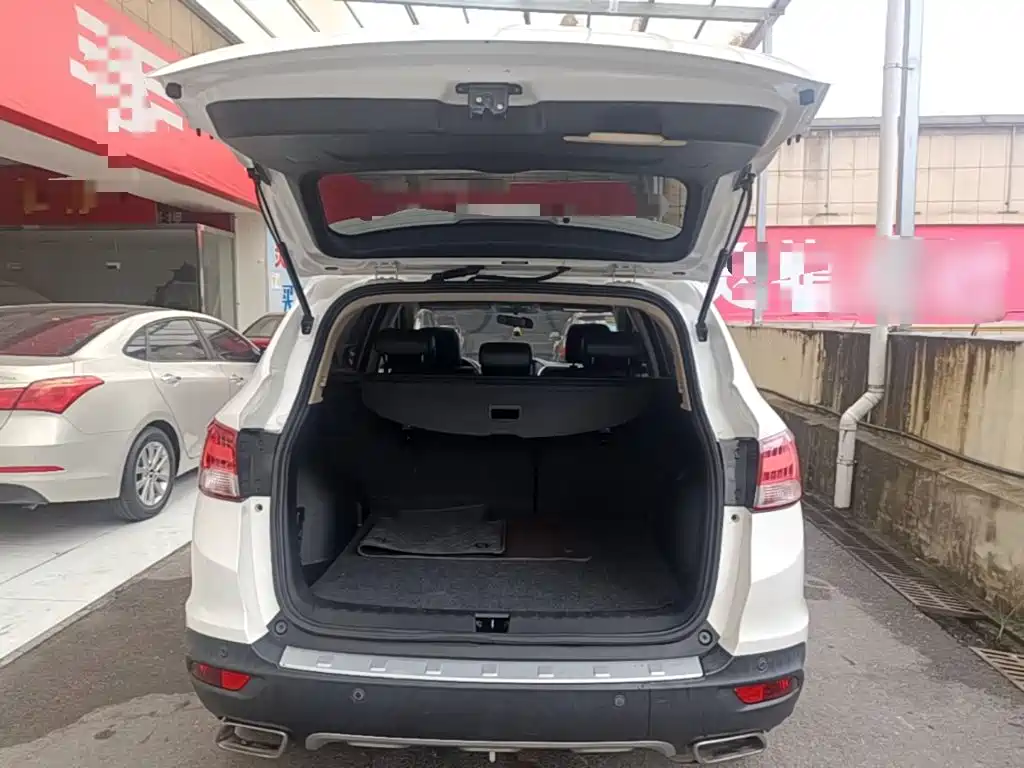 Dongfeng Aeolus Dongfeng Fengshen AX7 2015 2015 2.0L Automatic Smart Ease
