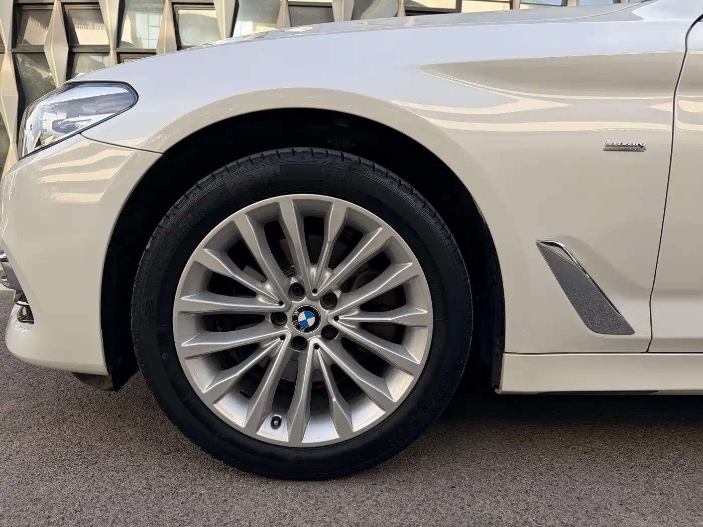 BMW 5 Series 2018 525Li Luxury Package фото 4