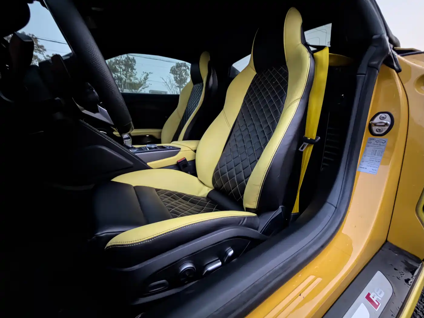Audi R8 2017 V10 Spyder фото 27