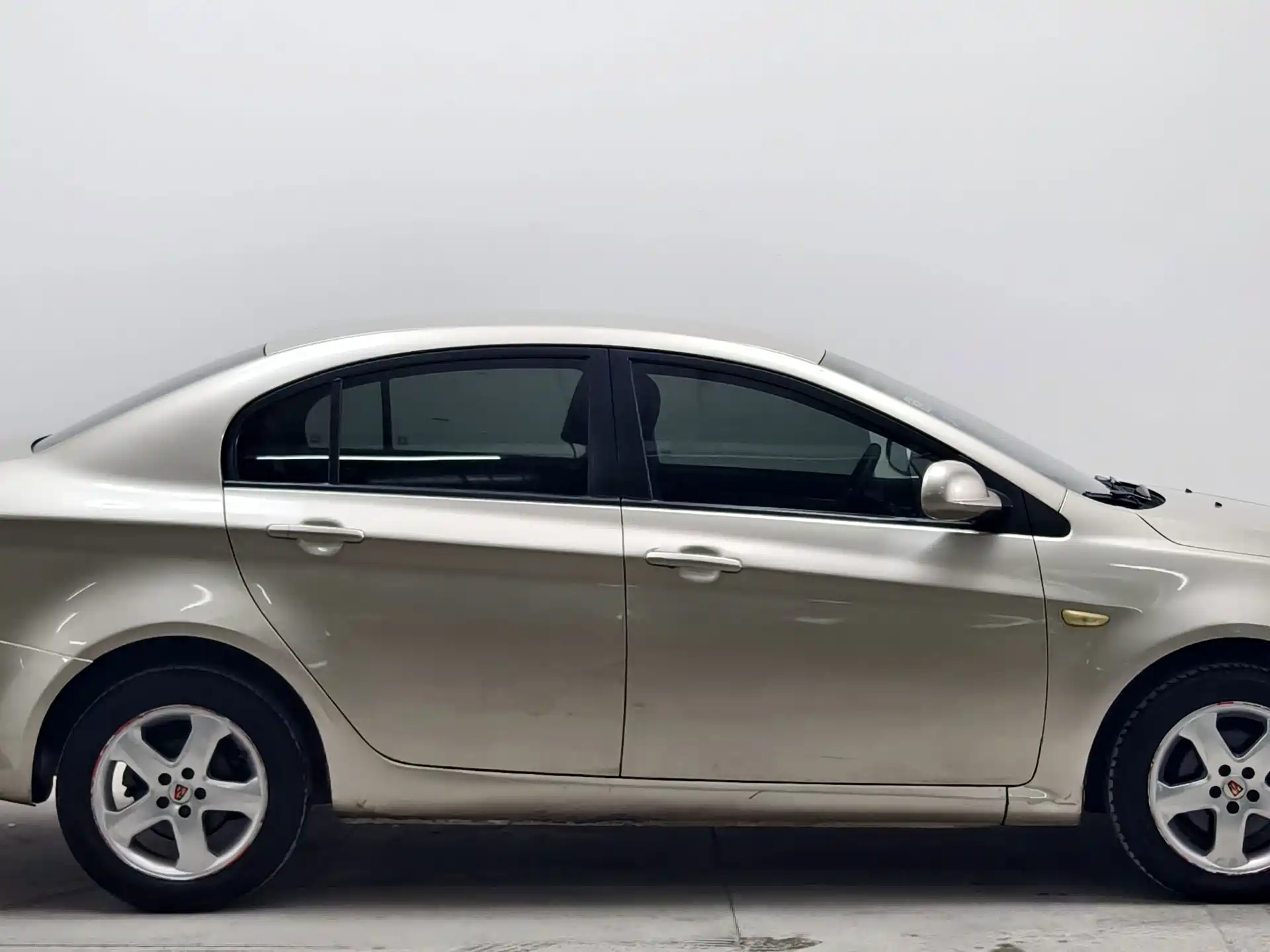 Фото 8 - Roewe 350