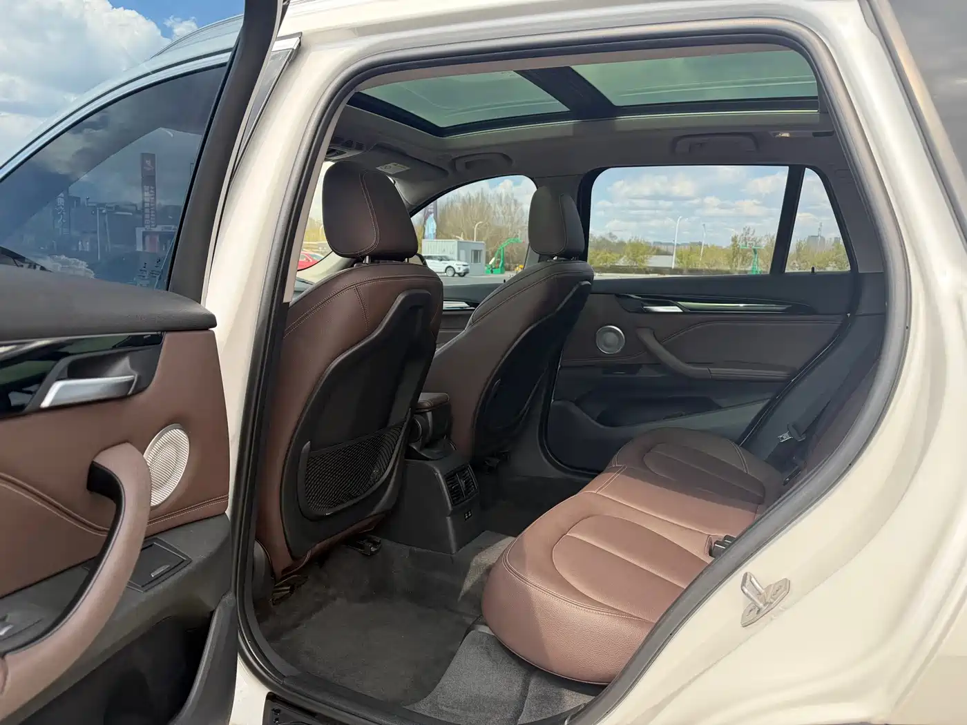 BMW X1 2022 sDrive20Li Premium фото 17
