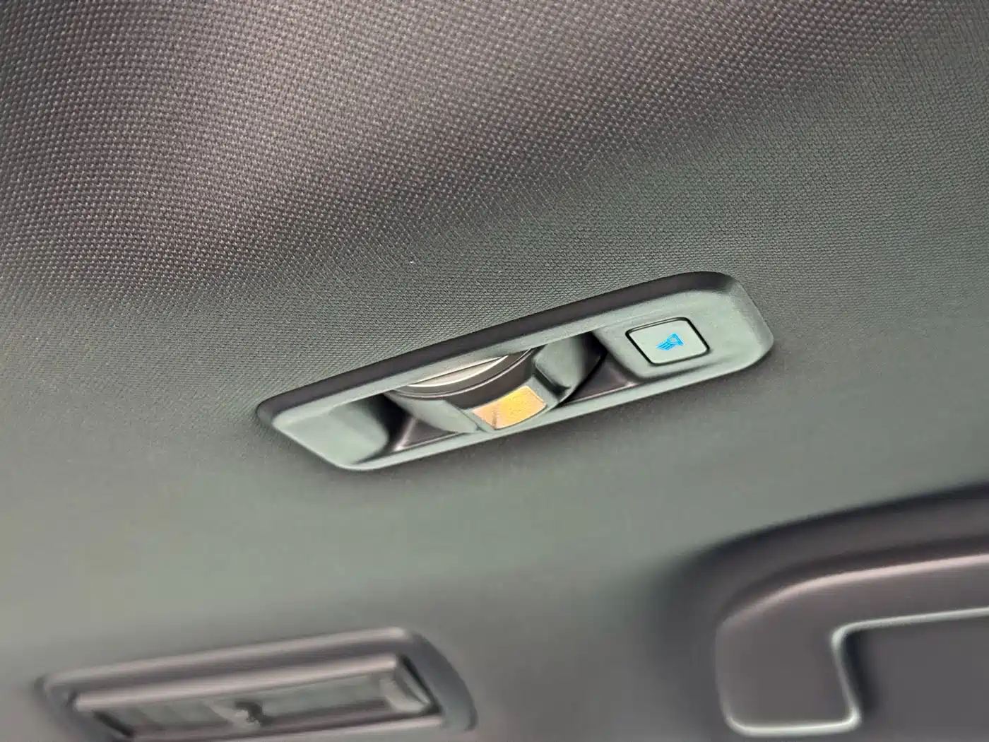 Toyota Sienna 2021 2.5L Hybrid Platinum Edition фото 17