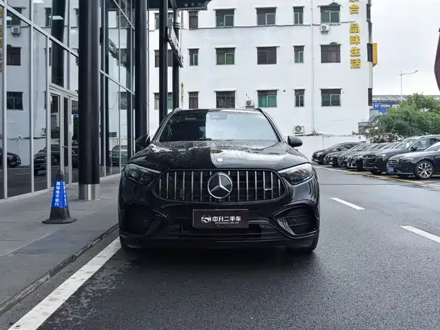 Mercedes-Benz GLC AMG 2025 AMG GLC 43 4MATIC — фото 2