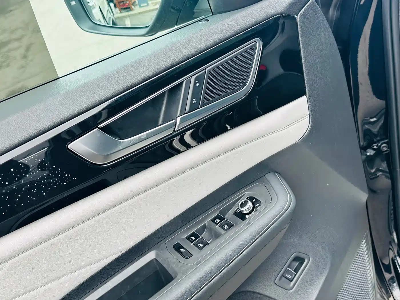 Volkswagen Teramont 2023 380TSI AWD Premium Luxury Edition фото 10