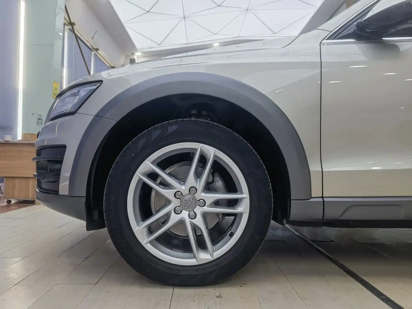 AUDI Q5