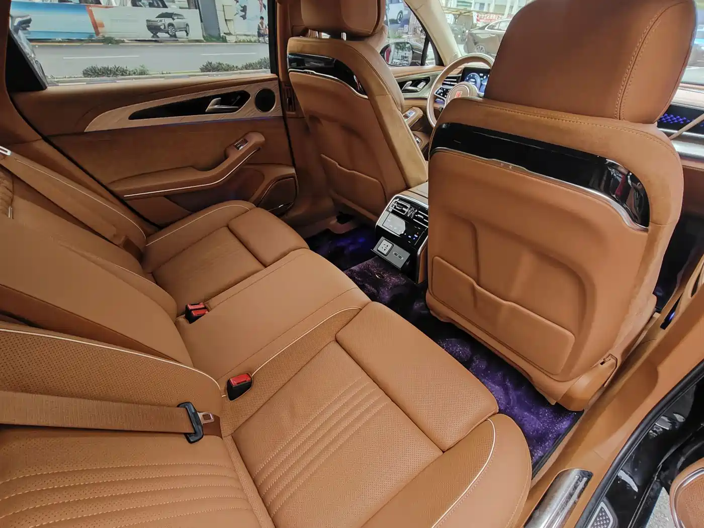 Hongqi H9 2020 2.0T Smart Connection Qi Chang Edition фото 12