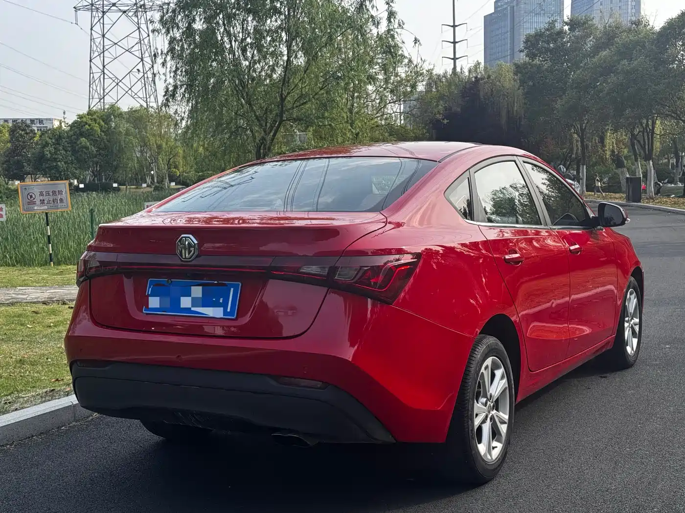 MG SHARP LINE