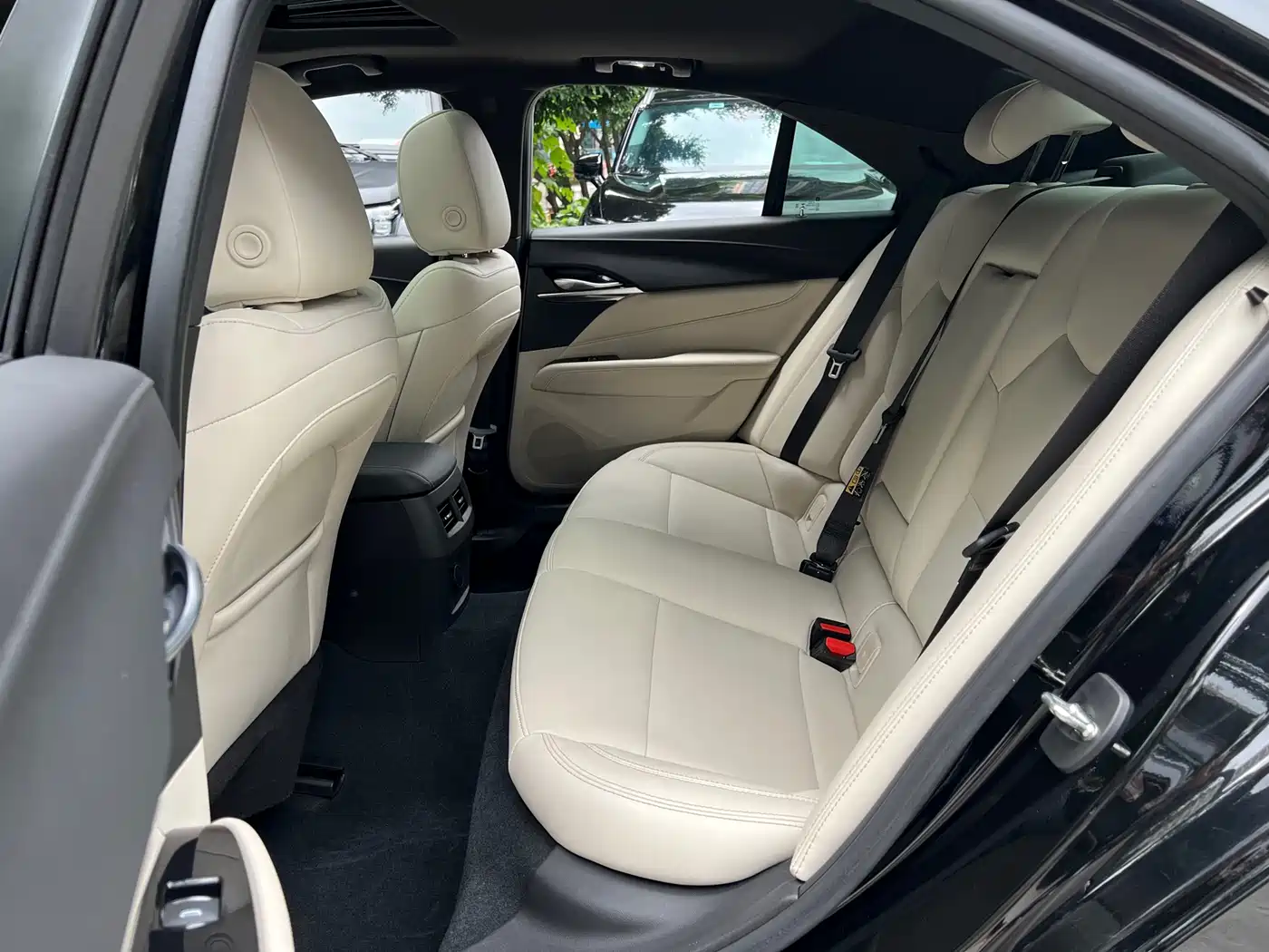 CADILLAC CT4