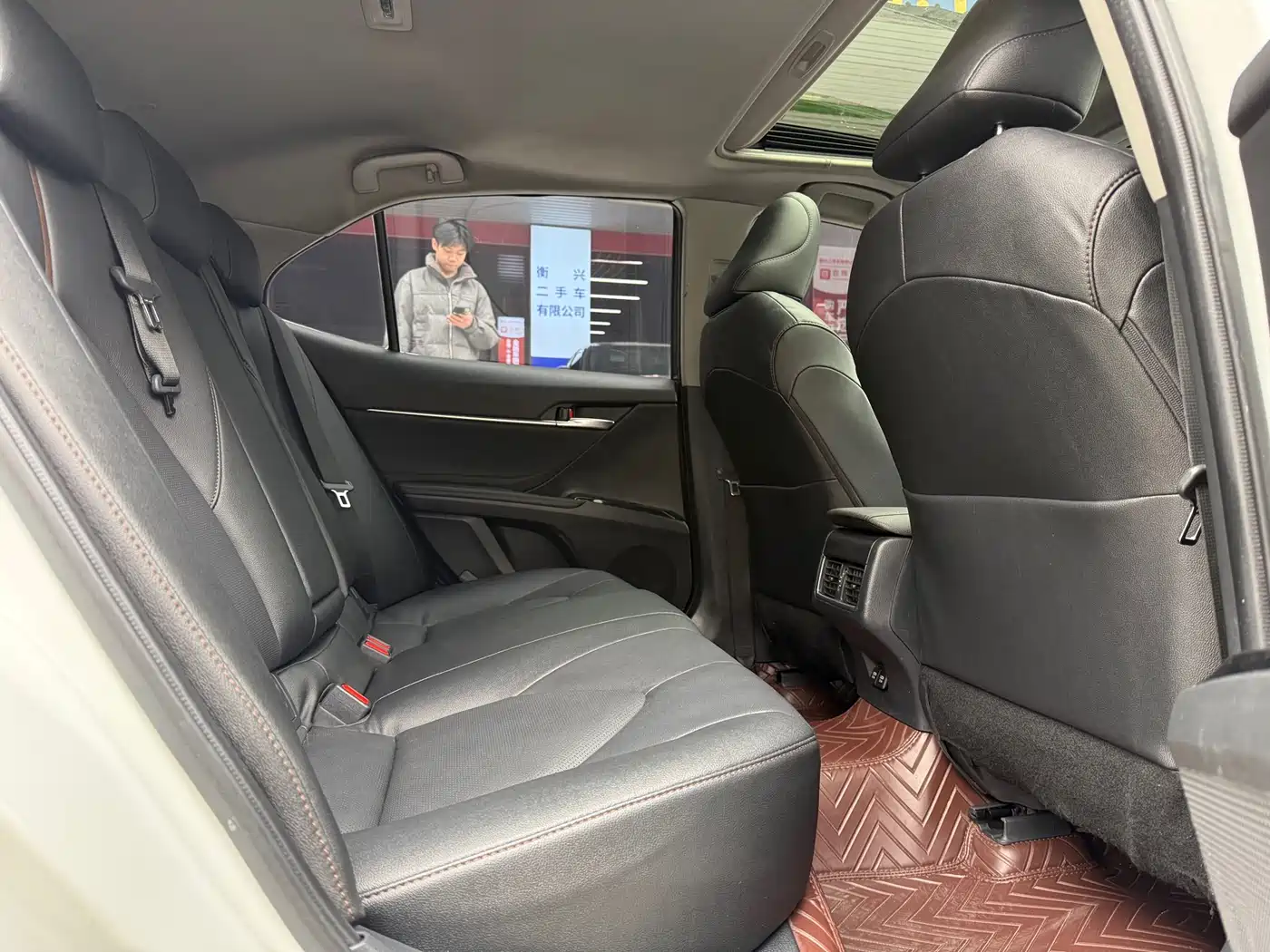 Toyota Camry 2021 2.0G Luxury Edition фото 10