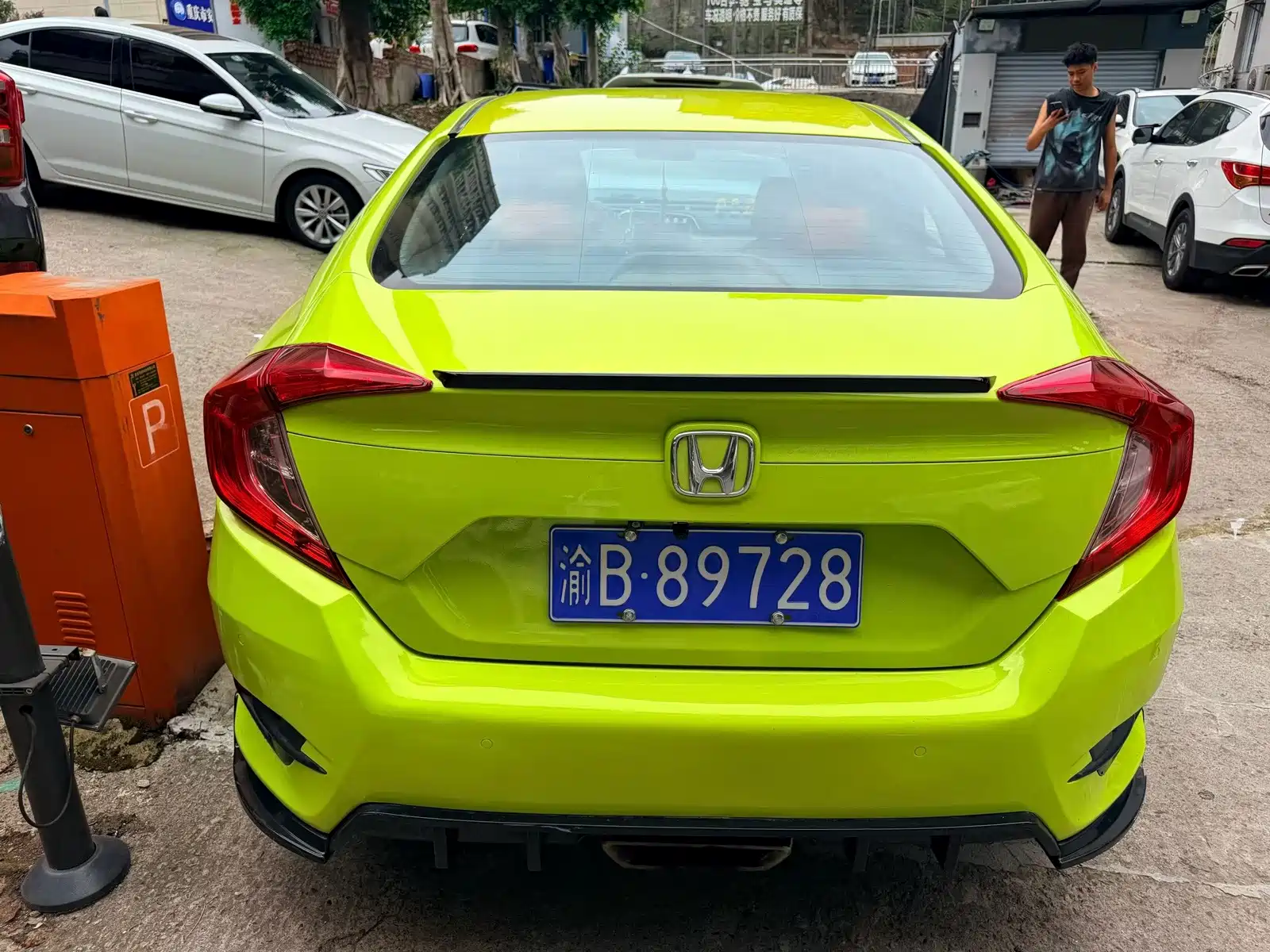 Фото 8 - Honda Civic