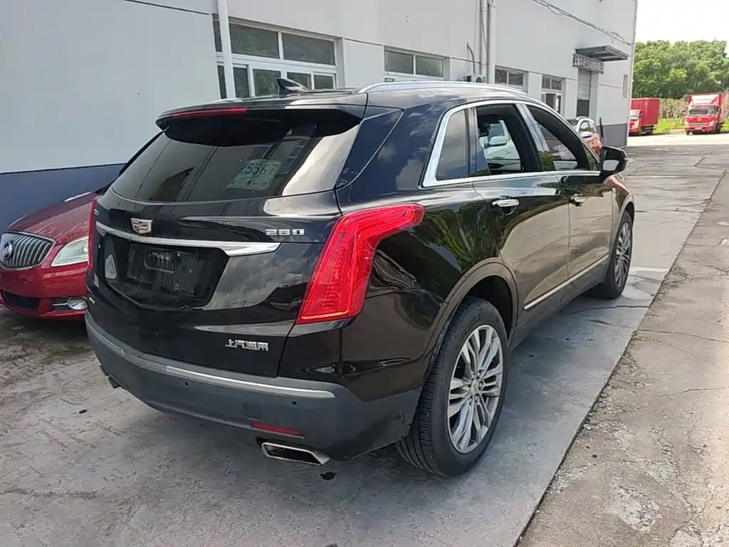 Фото 7 - Cadillac XT5