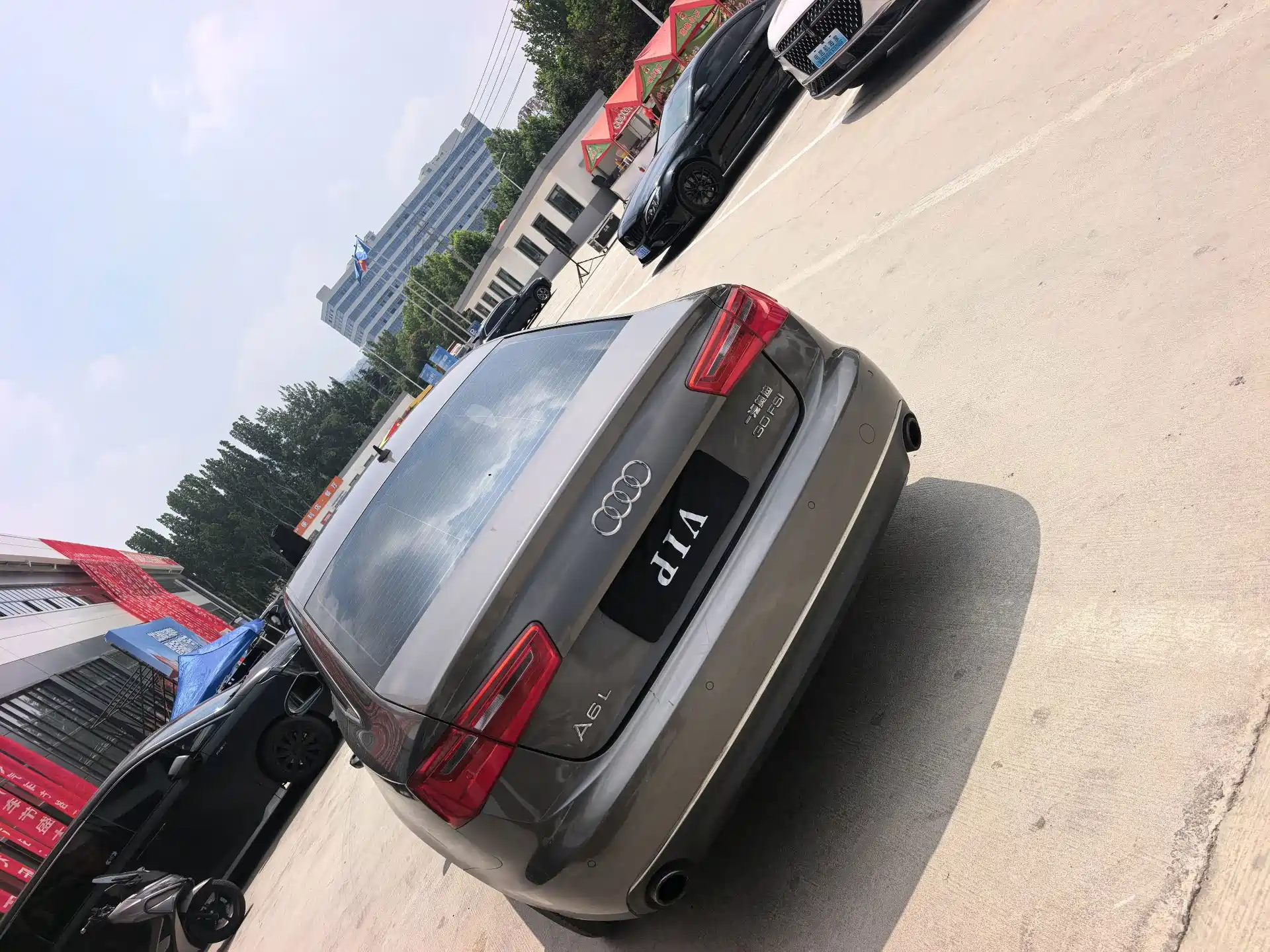 Photo 13 - Audi A6L