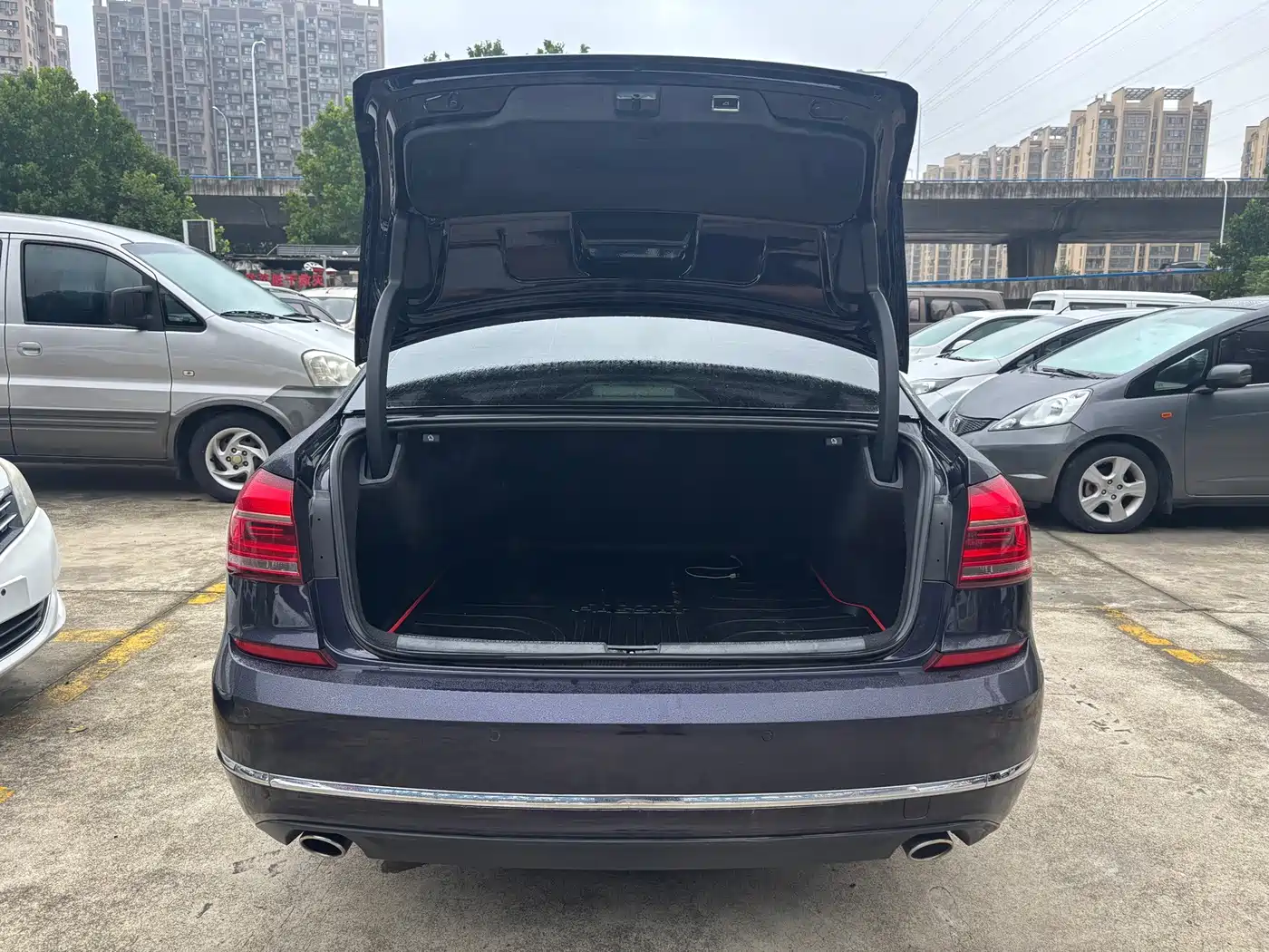 Фото 7 - Volkswagen Passat