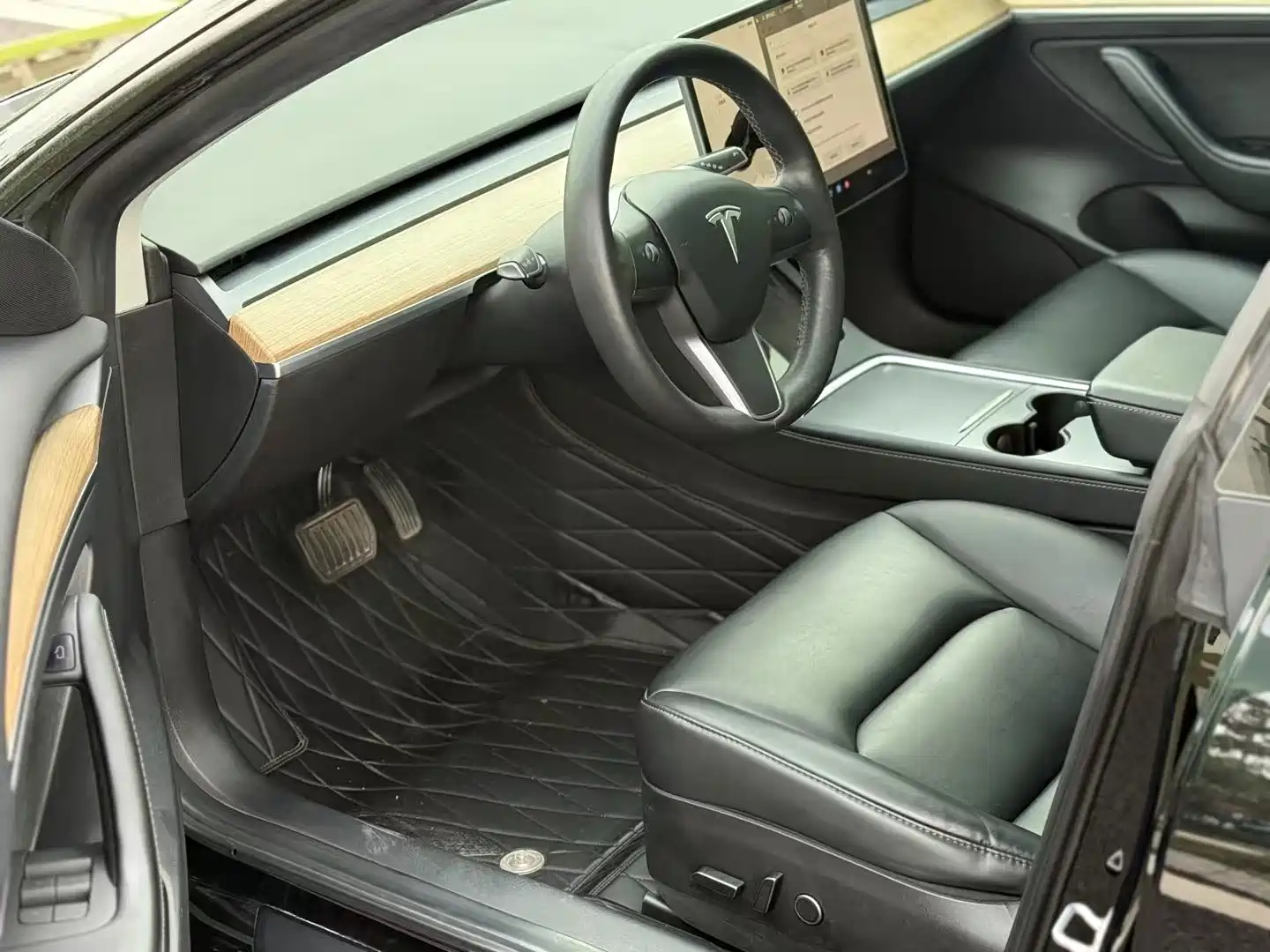 Фото 7 - Tesla Model 3