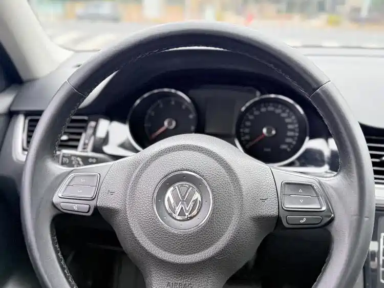 Volkswagen Bora 2015 Quality Edition 1.6L Automatic Comfort фото 14