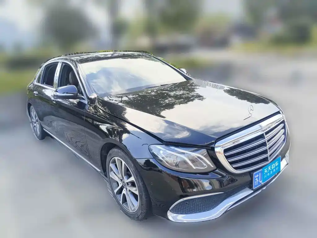 Mercedes-Benz E-Class, миниатюра 3