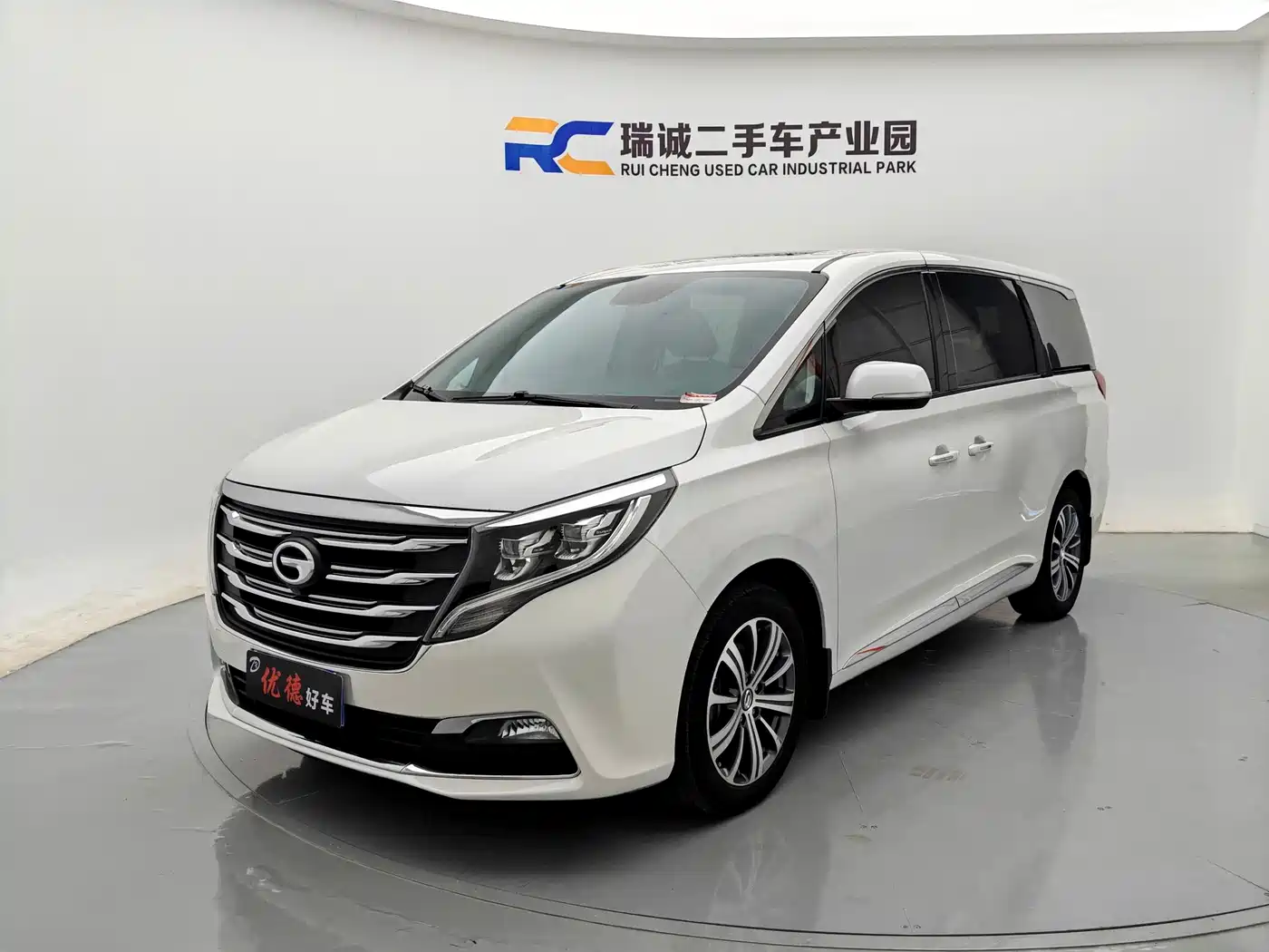 GAC Trumpchi Trumpchi M8 2018 2018 320T Premium Edition