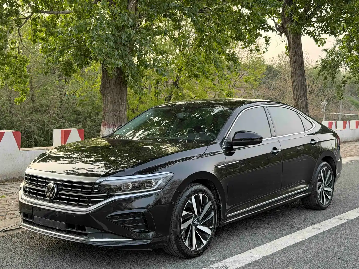 Volkswagen Passat 2021 Model 330TSI Luxury Edition