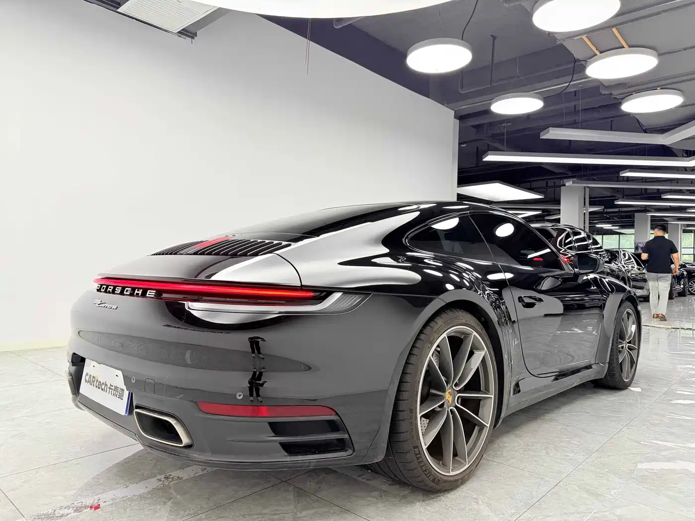 Photo 6 - Porsche 911