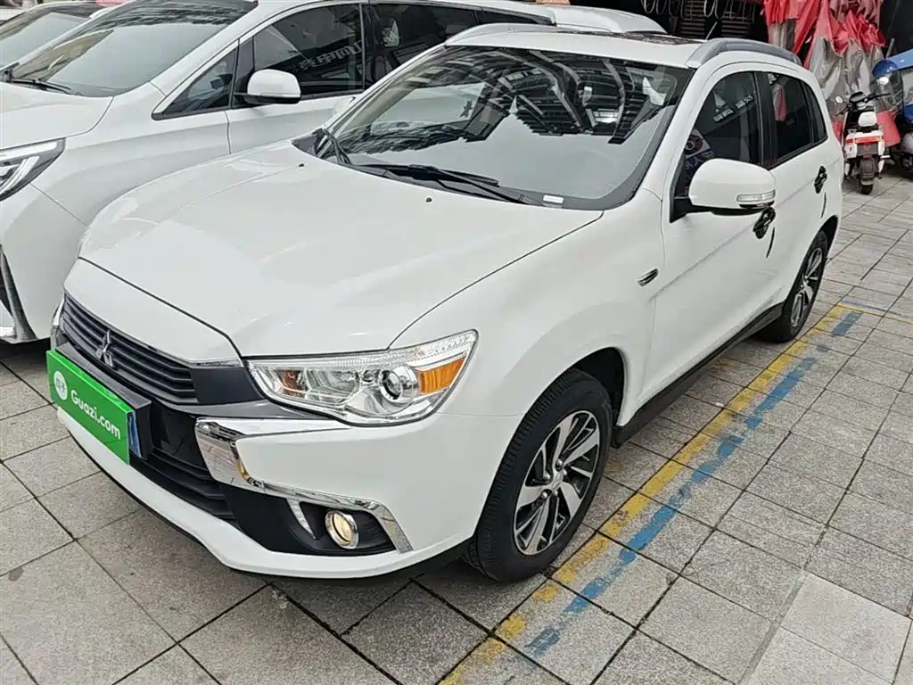 Mitsubishi ASX 2018 2.0L CVT 2WD Premium фото 2