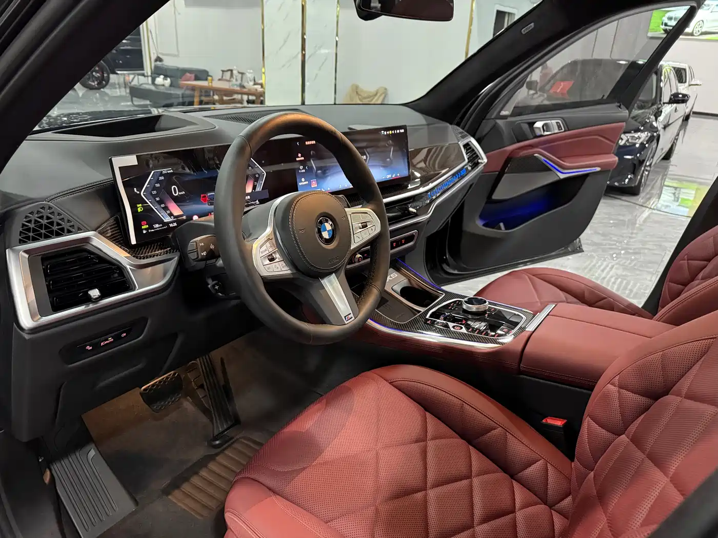 BMW X5 2023 xDrive 40Li M Sport Black Night Package фото 4