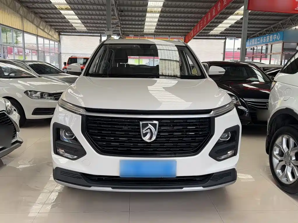 Baojun 530 2021 2020 1.5T Manual Comfort 5-seater
