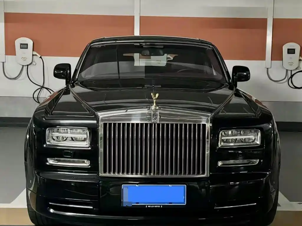 Rolls-Royce Phantom 2005 2004 Model 6.7L Standard Version