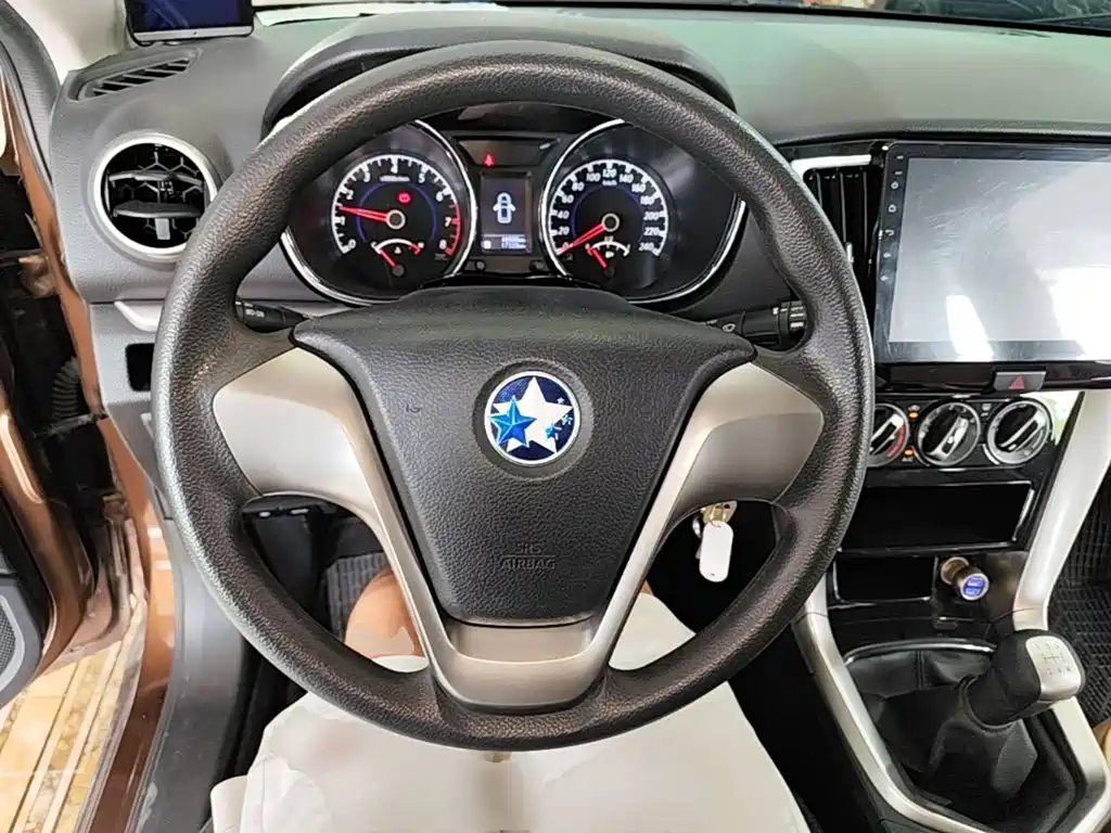 Venucia T70 2018 2016 1.6L Manual Rui Xing Edition