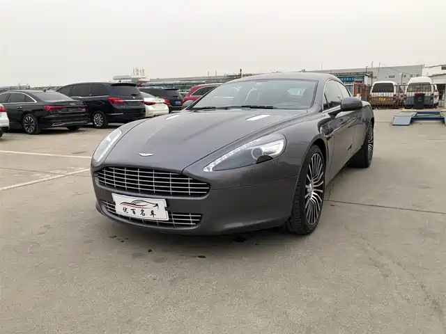 ASTON MARTIN RAPIDE