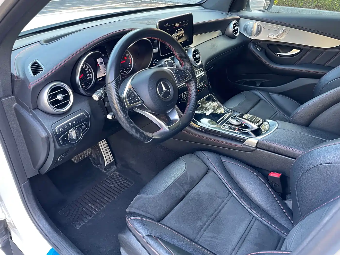 Mercedes-Benz GLC AMG 2017 AMG GLC 43 4MATIC Special Edition фото 6