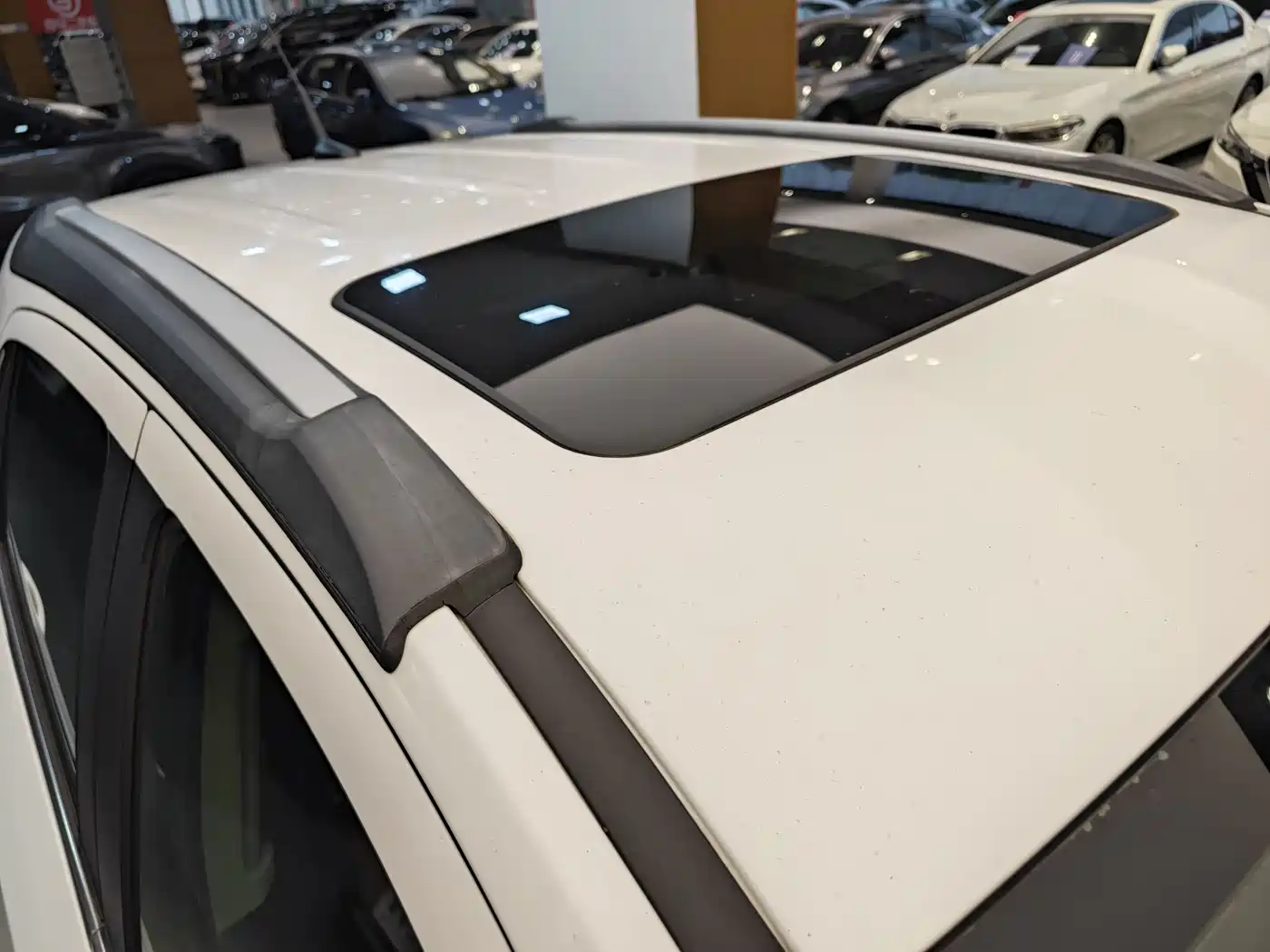 Buick Encore 2014 1.4T Automatic 2WD Urban Elite фото 32