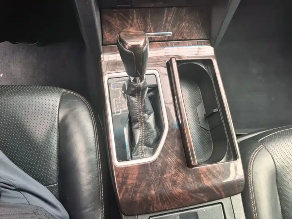 Toyota Camry 2017 2016 2.0G 10th Anniversary Leading Edition