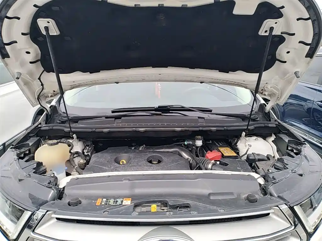 Фото 20 - Ford Edge