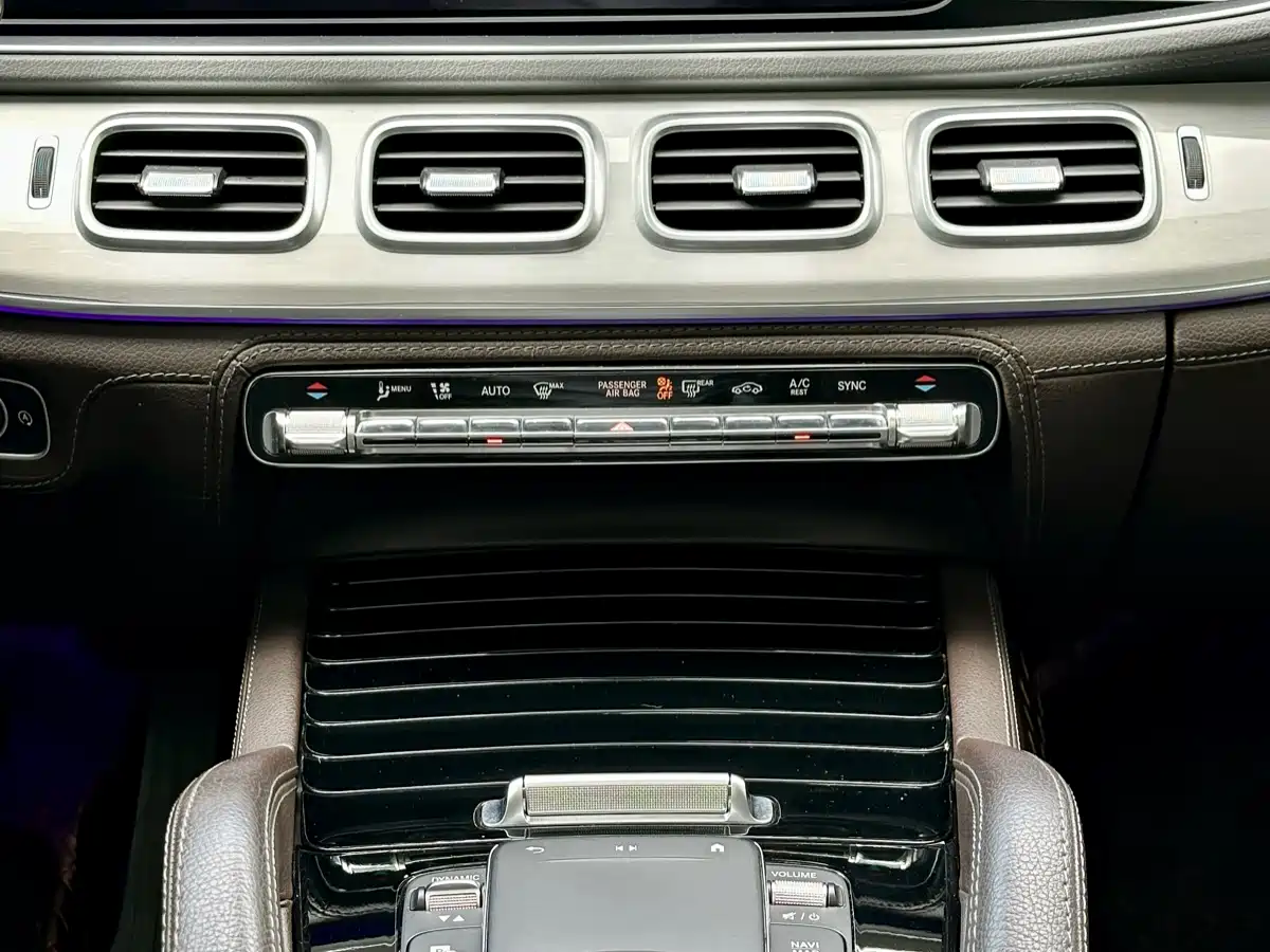 Mercedes-Benz GLE 2020 Facelift GLE 450 4MATIC Luxury фото 14