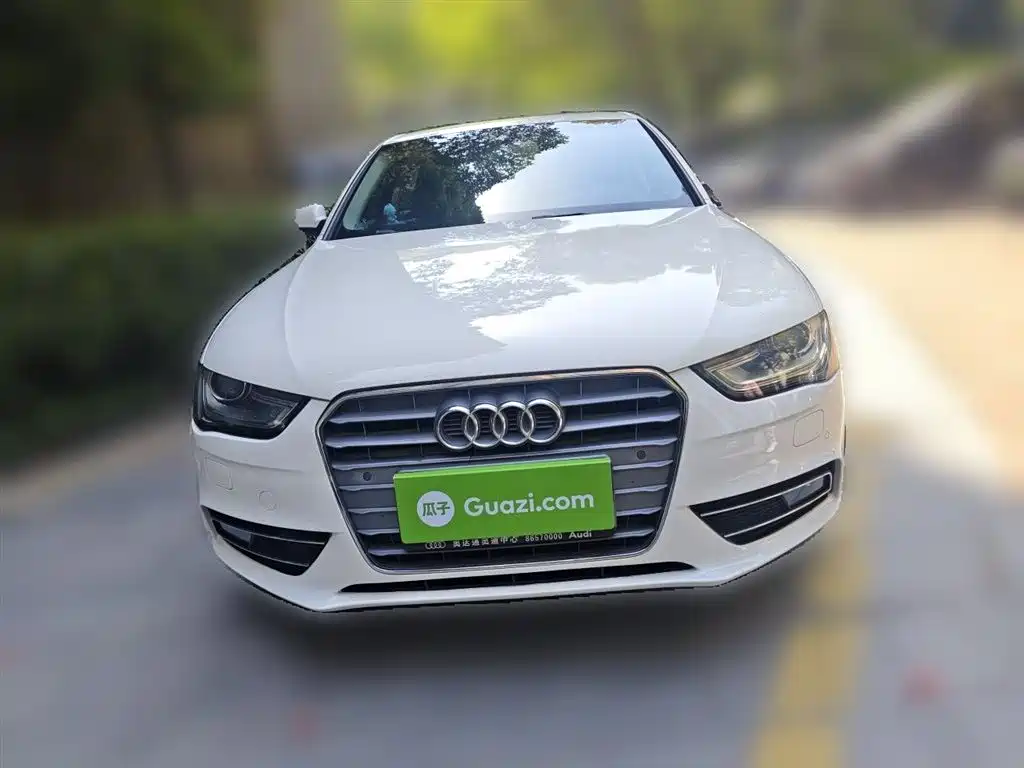 Audi A4L 2013 35 TFSI Automatic Standard фото 24