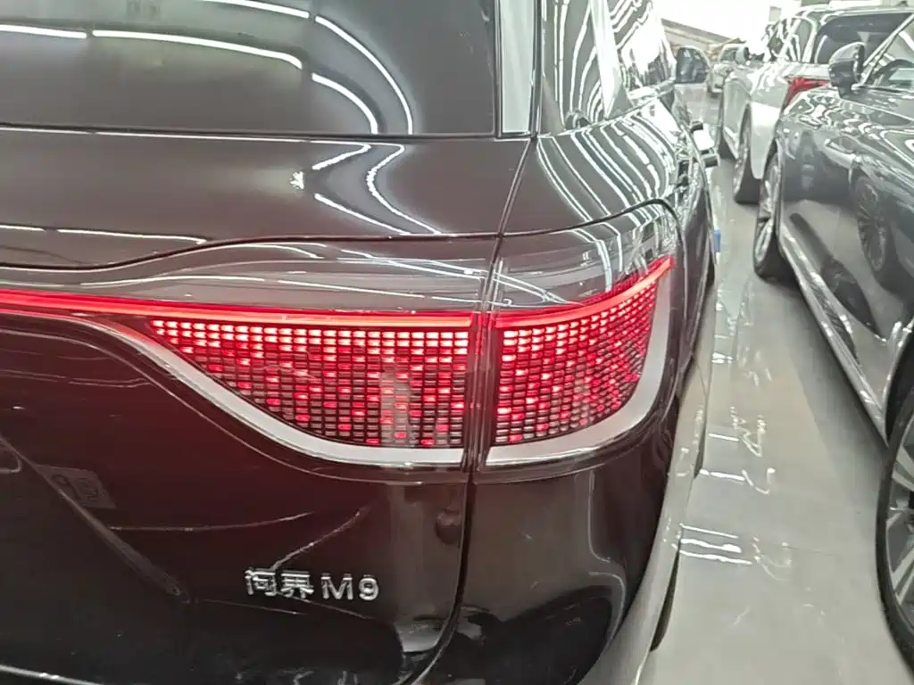 AITO Wenjie AITO M9 2026 2025 Extended Range Ultra 52kWh 6-Seater