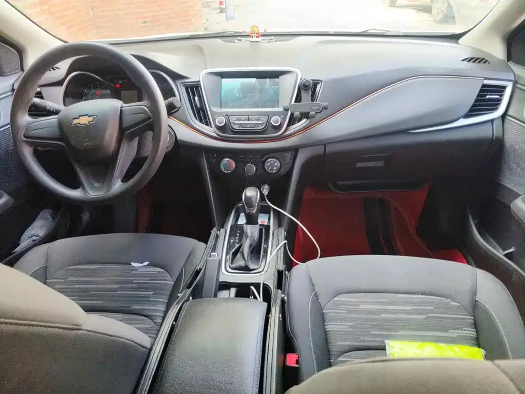 Photo 12 - Chevrolet Cavalier