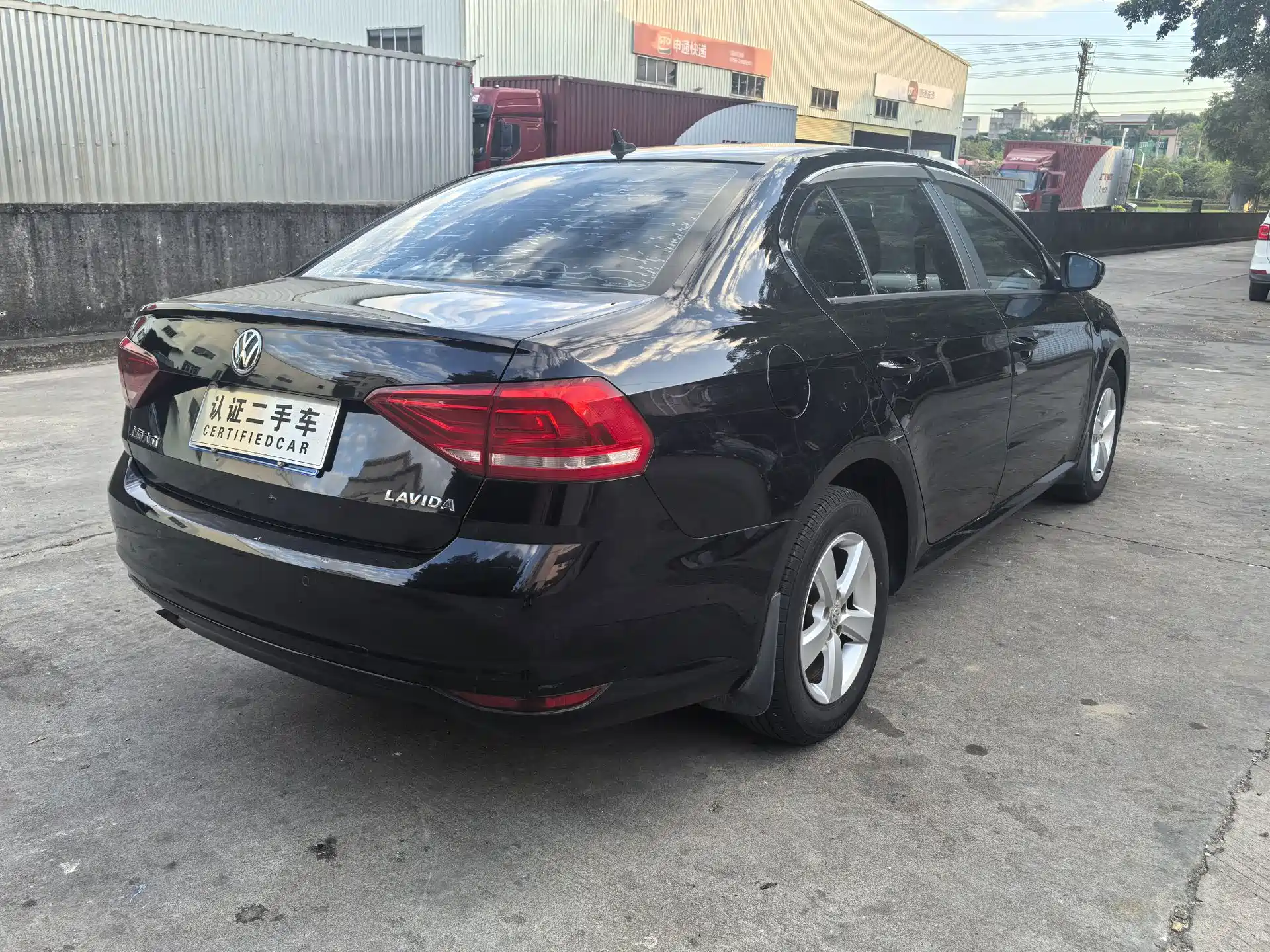 Фото 7 - Volkswagen Lavida