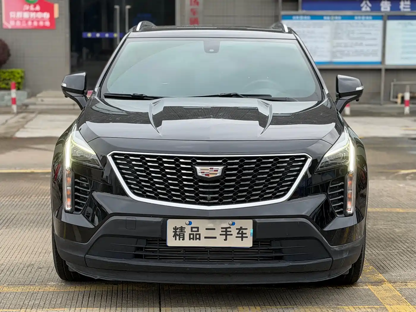 Cadillac XT4 2022 28T FWD Style фото 2