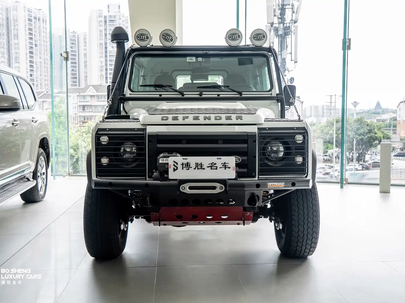 Land Rover Defender фото 57
