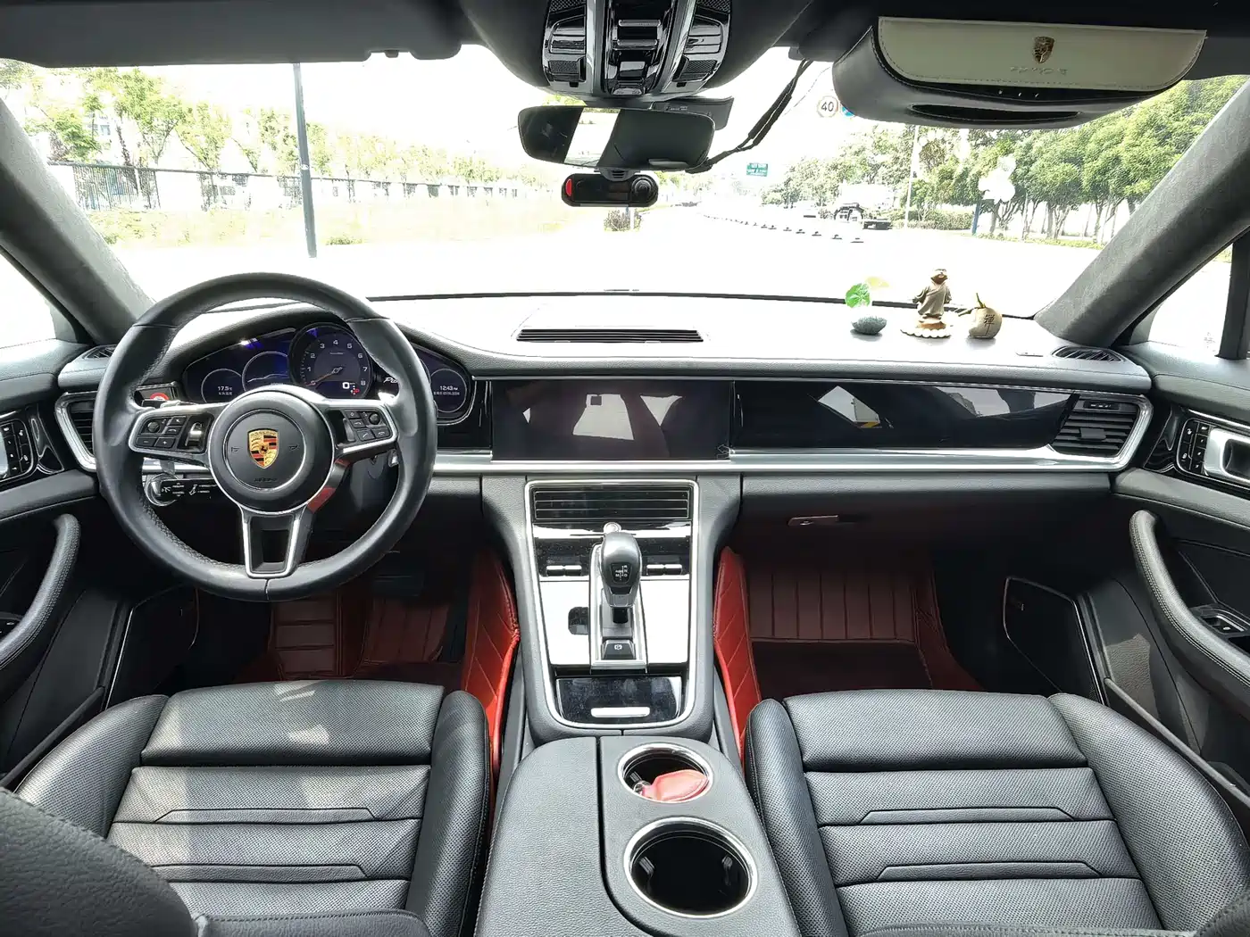 Porsche Panamera 2017 Panamera 3.0T фото 12