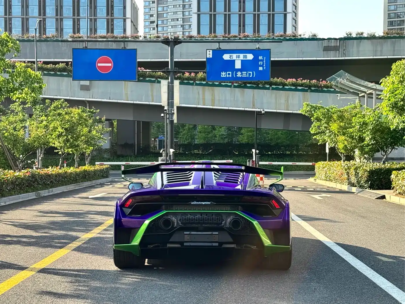 Lamborghini Huracán 2021 Huracán STO фото 8