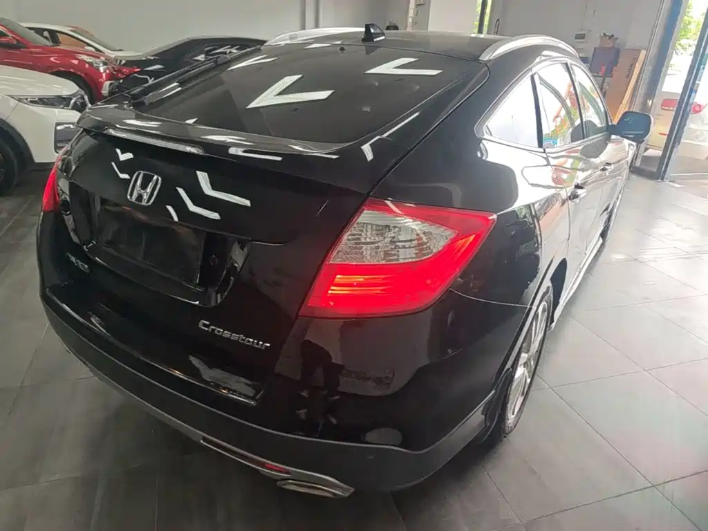 Honda Crosstour 2015 2014 2.4L Luxury Edition