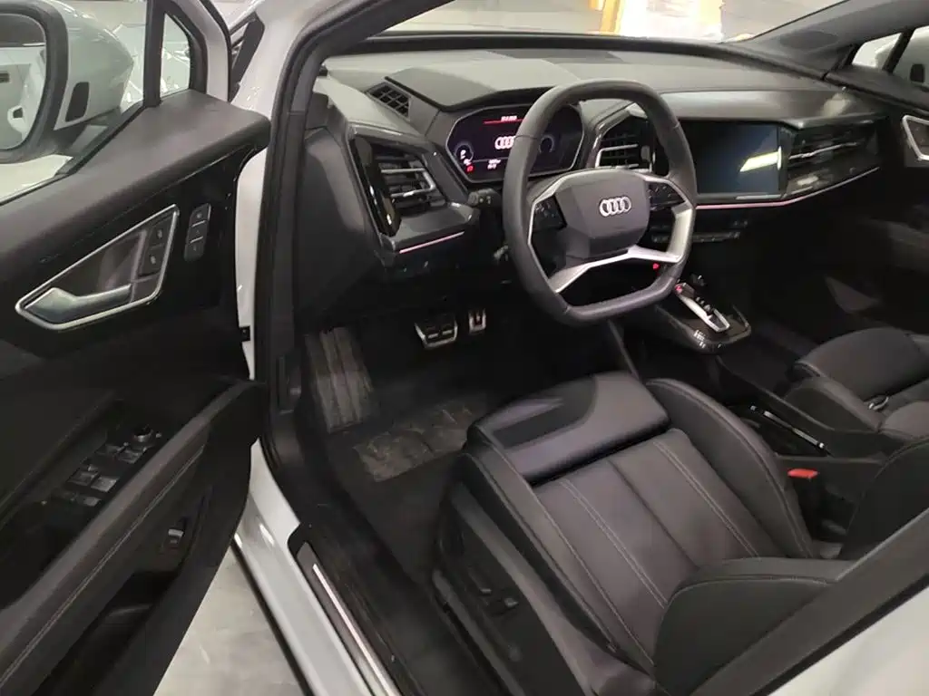Audi Q4 e-tron 2025 2024 40 e-tron Creation Edition