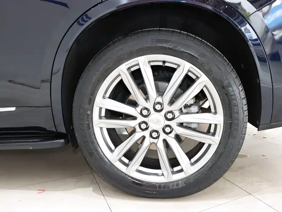 Cadillac XT6 2021 2.0T 7-seater 4WD Luxury фото 21