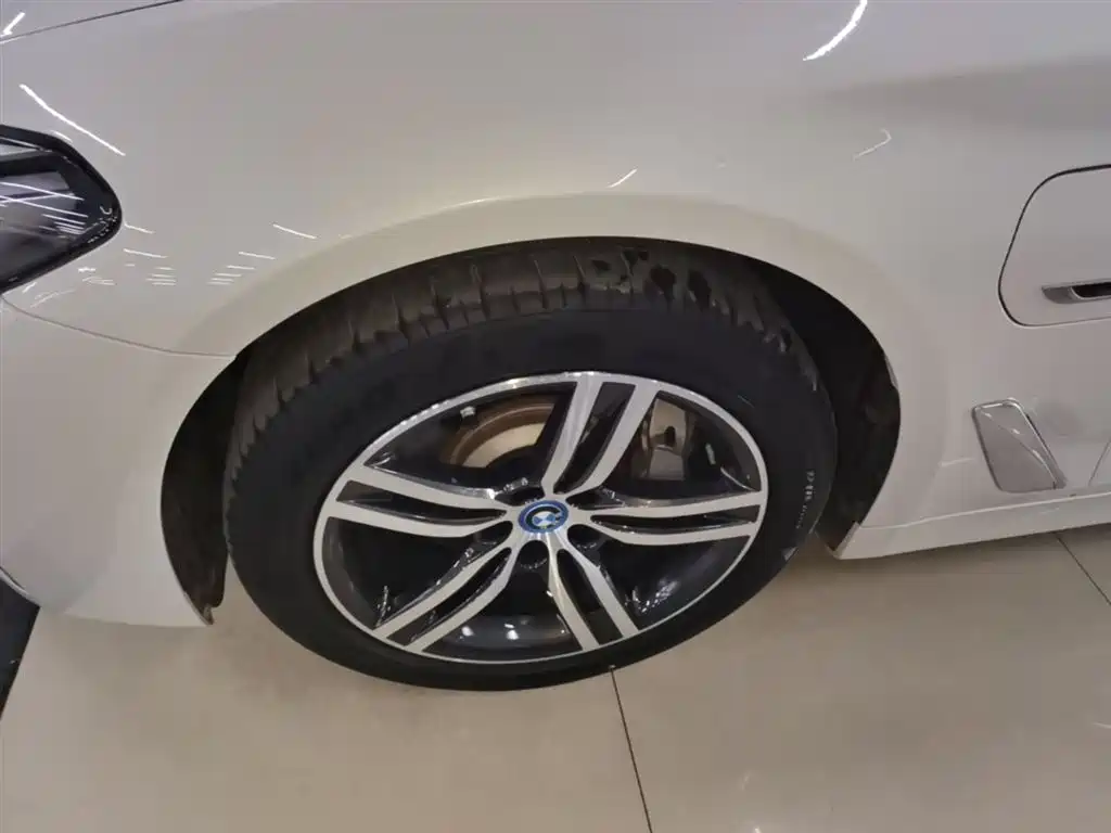 BMW 5 Series New Energy 2022 Facelift 535Le M Sport Package фото 23