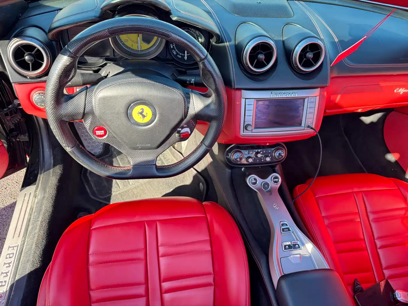 Ferrari California T 2011 2012 4.3L Standard